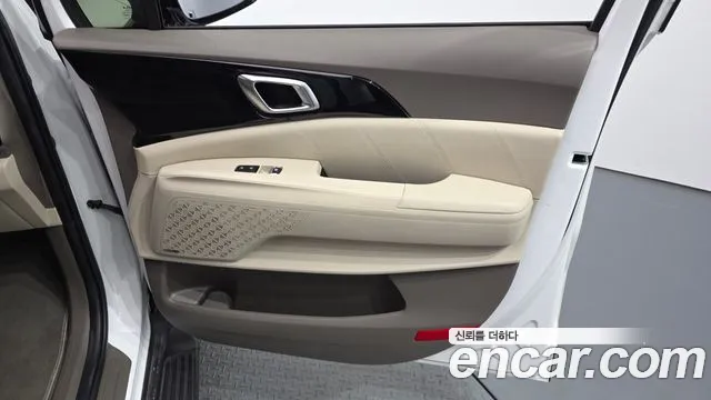Kia Carnival 4th Gen — Фото автомобиля 14