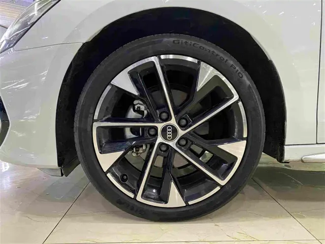 Audi A3 — Фото автомобиля 5