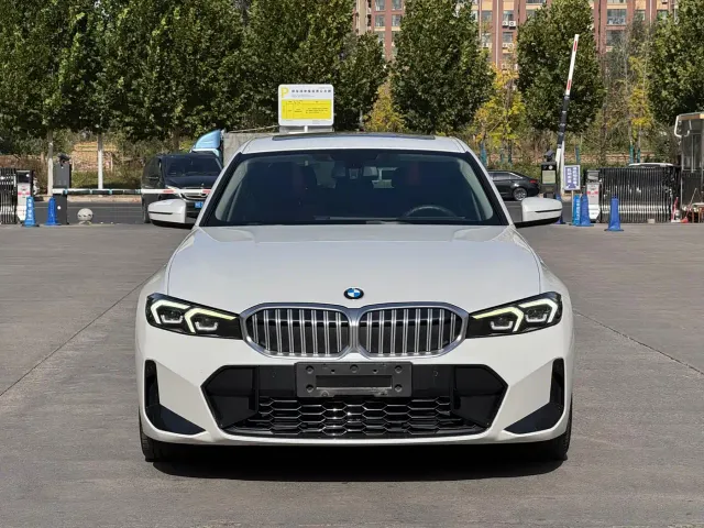 BMW 3 Series — Фото автомобиля 4