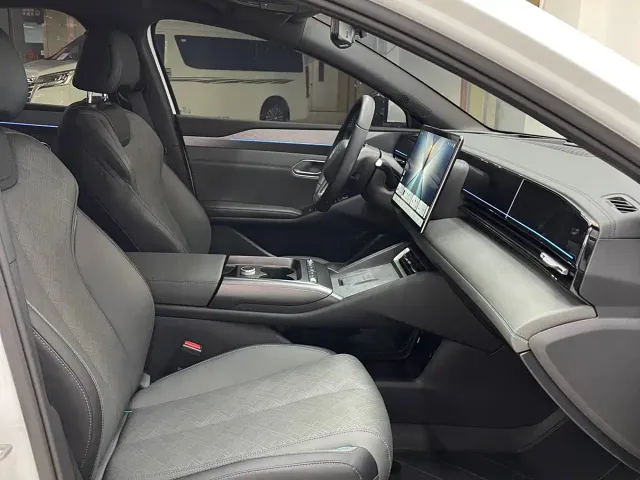 BYD Qin L — Фото автомобиля 5