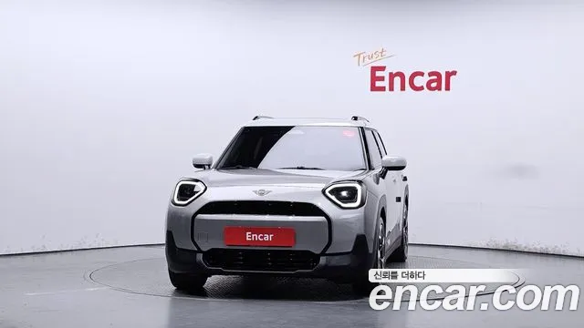 MINI Aceman 1st Gen — Фото автомобиля 3