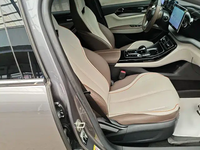BYD Qin PLUS — Фото автомобиля 24