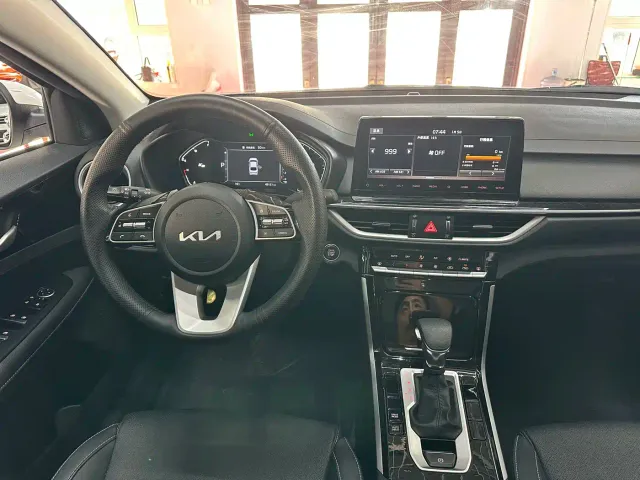 Kia K3 — Фото автомобиля 15