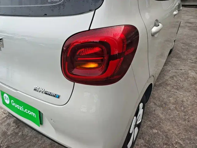 Wuling Hongguang Mini EV — Фото автомобиля 7