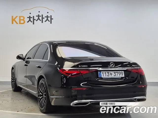 Mercedes-Benz S-Class — Фото автомобиля 2