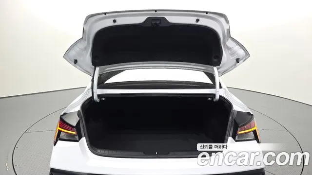 Hyundai Avante CN7 — Фото автомобиля 26