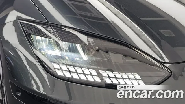 Hyundai Ioniq 6 — Фото автомобиля 22