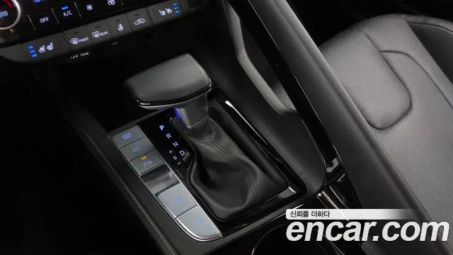 Hyundai Avante CN7 — Фото автомобиля 9