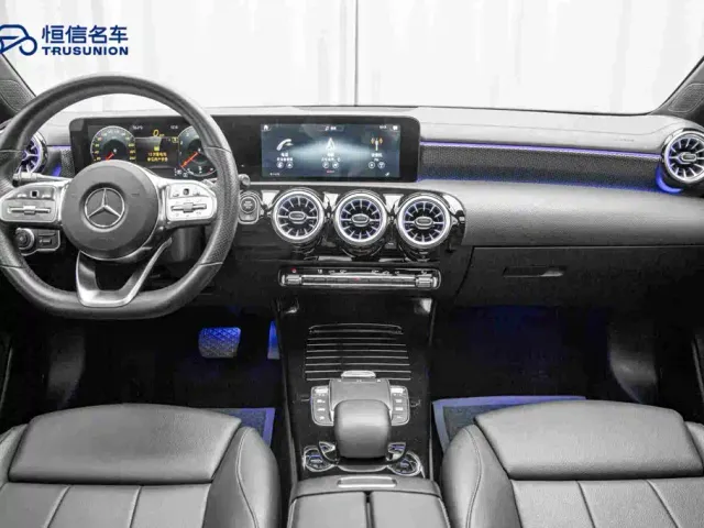Mercedes-Benz A-Class — Фото автомобиля 13