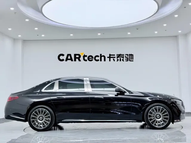Mercedes-Benz E-Class — Фото автомобиля 8