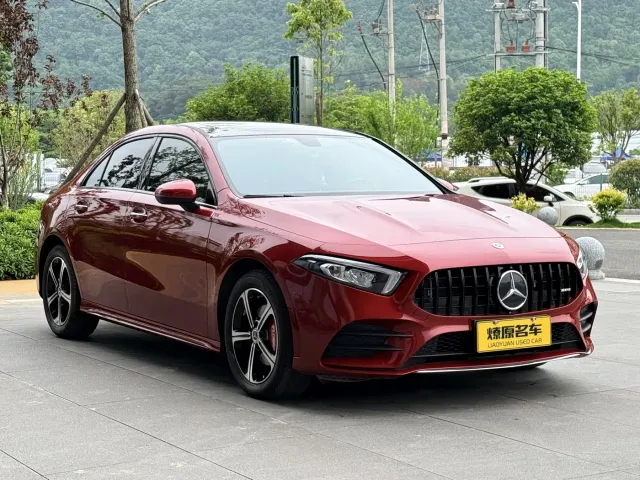 Mercedes-Benz A-Class — Фото автомобиля 3
