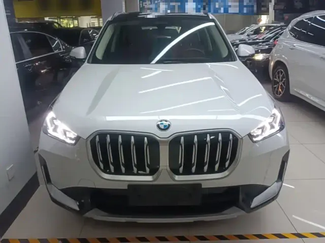 BMW BMW X1 2025 sDrive25Li X Design Package — Фото автомобиля 2