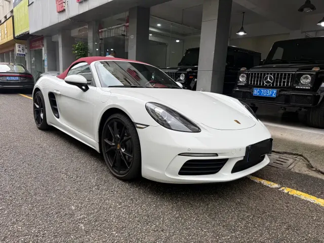 Porsche 718 — Фото автомобиля 3
