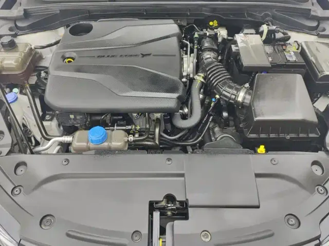 Changan Eado — Фото автомобиля 10