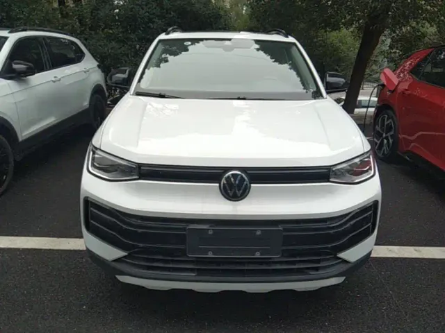 Volkswagen Tharu — Фото автомобиля 2