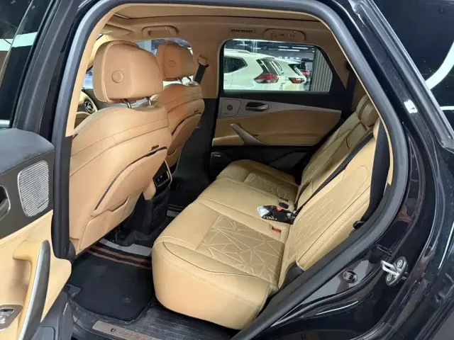 Denza Denza N8 2023 Model AWD Super Hybrid Flagship 7-Seater — Фото автомобиля 6