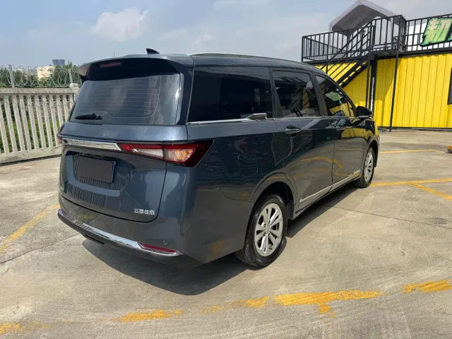 Wuling Jiachen — Фото автомобиля 10