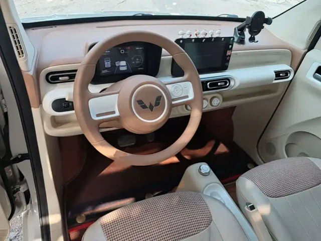 Wuling Hongguang Mini EV — Фото автомобиля 10