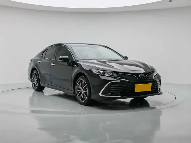 Toyota Camry — Фото автомобиля 3