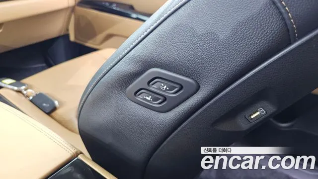 Kia Canival Carnival 4 поколение Бензин 7 мест Noblesse — Фото автомобиля 26