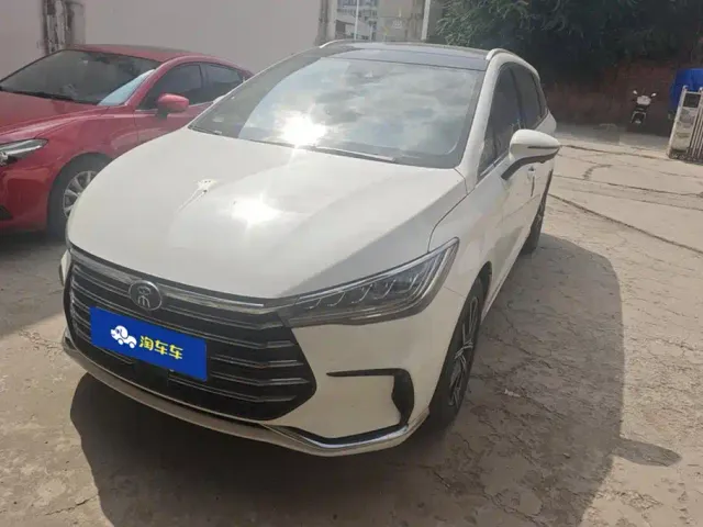 Фотография автомобиля — BYD Song MAX