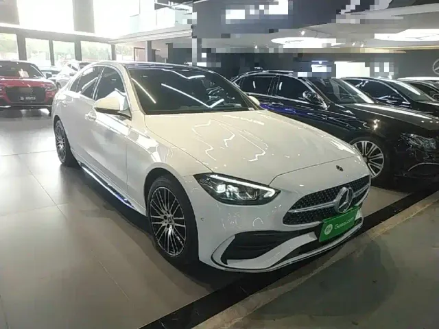 Mercedes-Benz C-Class — Фото автомобиля 3