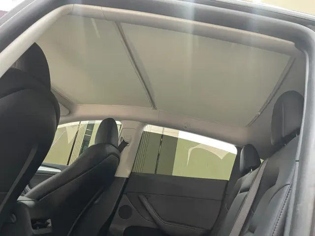 Tesla Model Y — Фото автомобиля 13