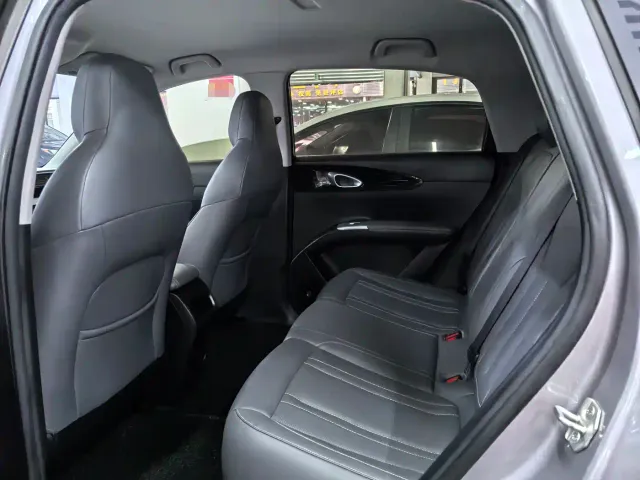 Geely Starry Wish — Фото автомобиля 12