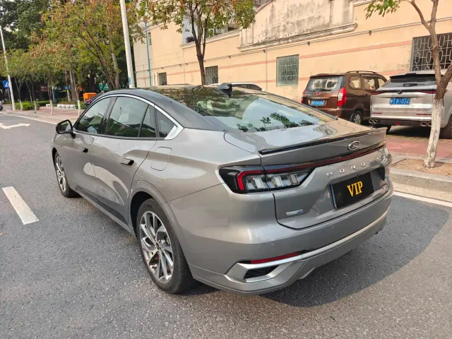 Ford Mondeo — Фото автомобиля 5