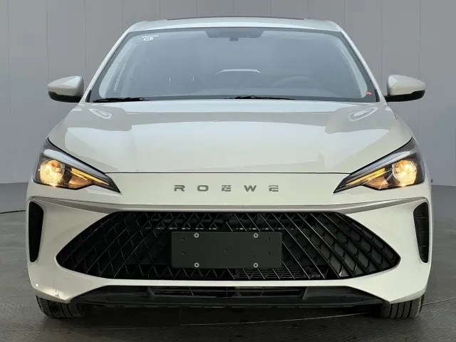 Roewe i5 — Фото автомобиля 2