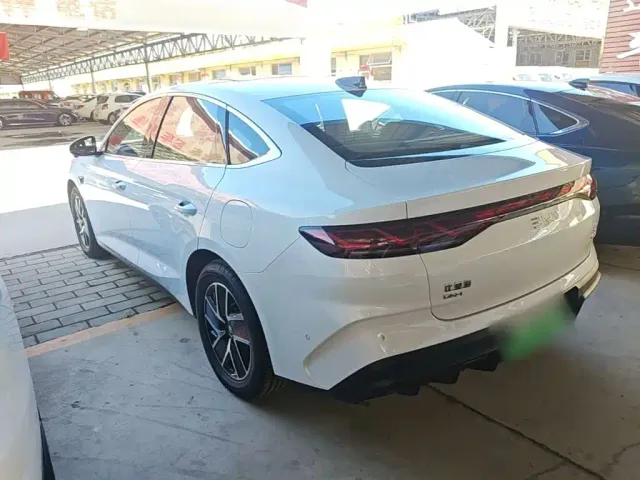 BYD Qin L — Фото автомобиля 4