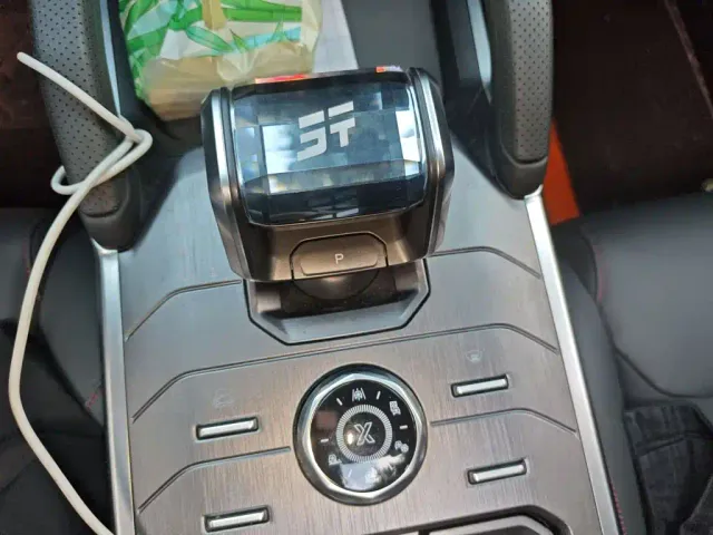 Jetour T2 — Фото автомобиля 6