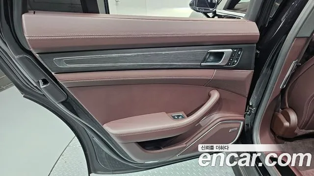 Porsche Panamera 971 — Фото автомобиля 14