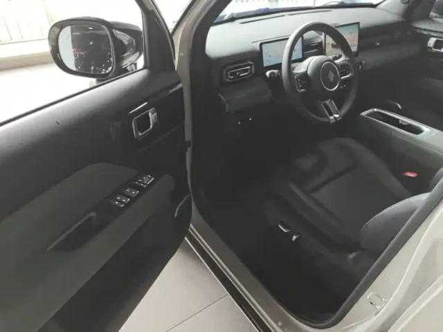 Baojun Yep Plus — Фото автомобиля 15