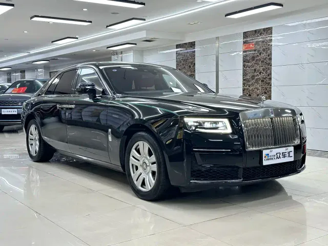 Rolls-Royce Ghost — Фото автомобиля 3