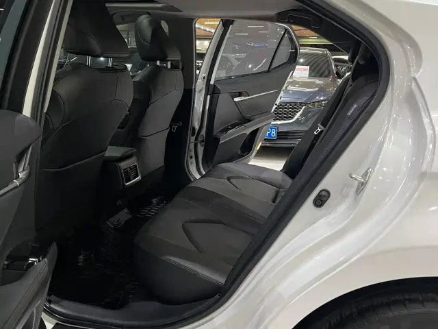 Toyota Camry 2021 2.0G Luxury Edition — Фото автомобиля 7