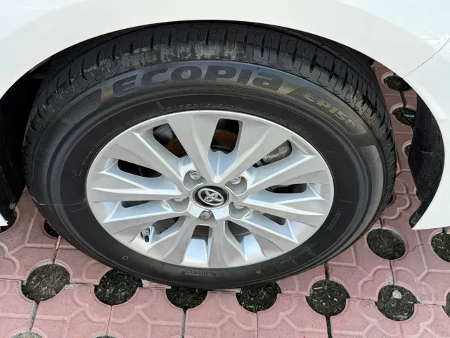 Toyota Corolla — Фото автомобиля 10