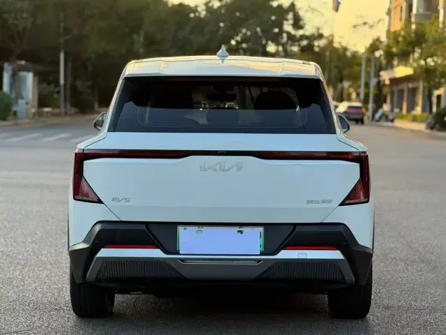 Kia EV5 — Фото автомобиля 5