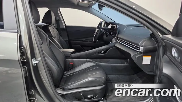 Hyundai Avante CN7 — Фото автомобиля 16