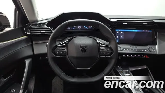 Peugeot 308 — Фото автомобиля 12