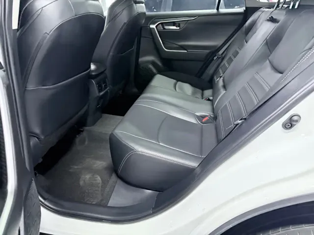 Toyota Wildlander — Фото автомобиля 8