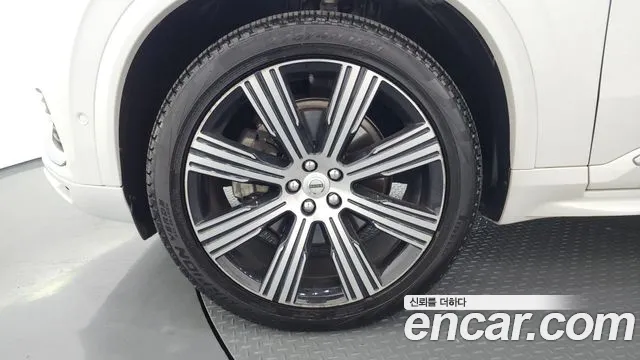 Вольво XC90 XC90 2 поколение B6 Inscription — Фото автомобиля 5