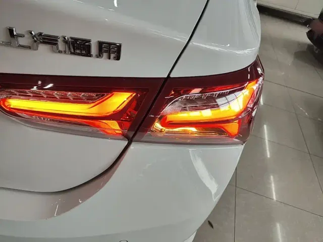 Chevrolet Malibu XL — Фото автомобиля 7