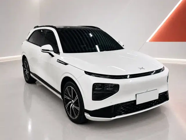 Xpeng G9 — Фото автомобиля 3