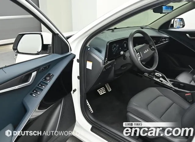 Kia Niro The All New Niro Signature — Фото автомобиля 10