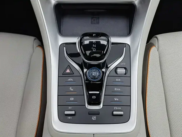 BYD Song Pro — Фото автомобиля 13