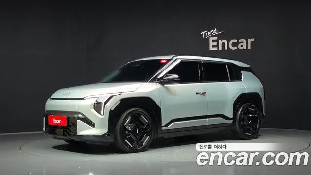 Фотография автомобиля — Kia EV3
