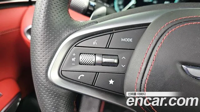 Genesis GV70 — Фото автомобиля 28