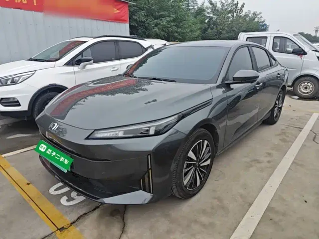 Фотография автомобиля — Changan Qiyuan A05