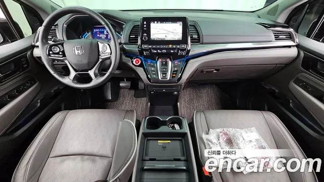 Honda Odyssey — Фото автомобиля 2